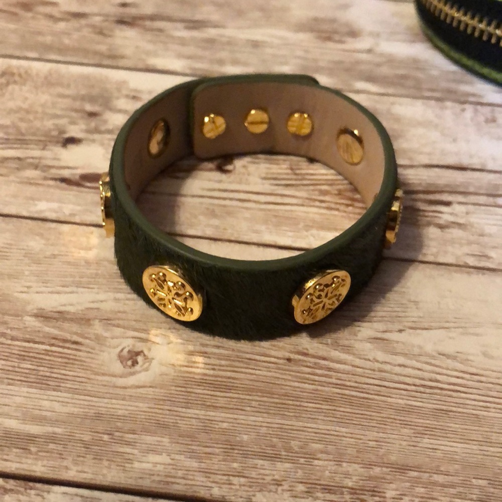 Rustic Cuff dark green bracelet.